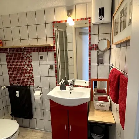 Frisch Renovierte Abendrot Für 2 Personen, Zentral Gelegen *