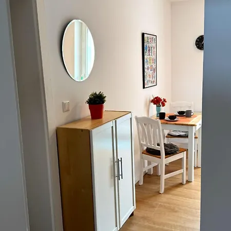 Frisch Renovierte Abendrot Fuer 2 Personen, Zentral Gelegen * Essen