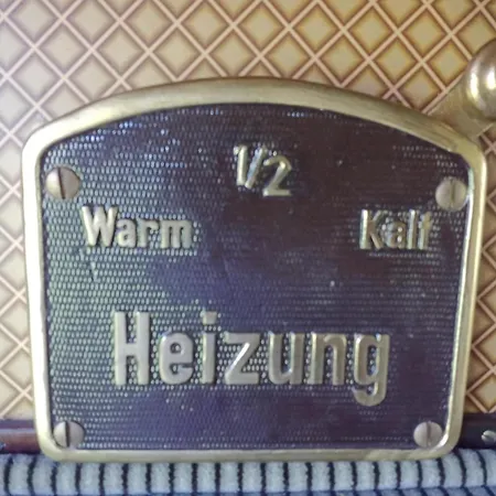 Frisch Renovierte Abendrot Fuer 2 Personen, Zentral Gelegen Apartman Essen