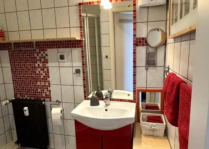 Frisch Renovierte Abendrot Fuer 2 Personen, Zentral Gelegen *